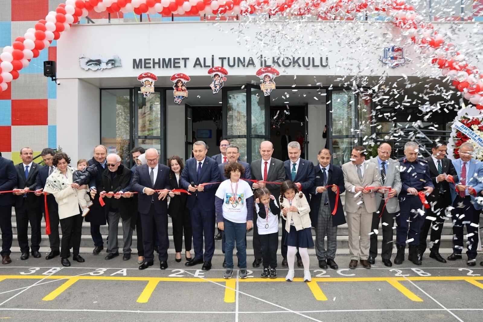 Trabzon’da Mehmet Ali Tuna İlkokulu açıldı! Tunalar Topluluğu sanatla eğitime katkısını sürdürdü
