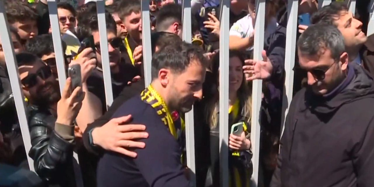 Fenerbahçe taraftarı Samandıra'ya akın etti: Tedesco'ya sevgi seli