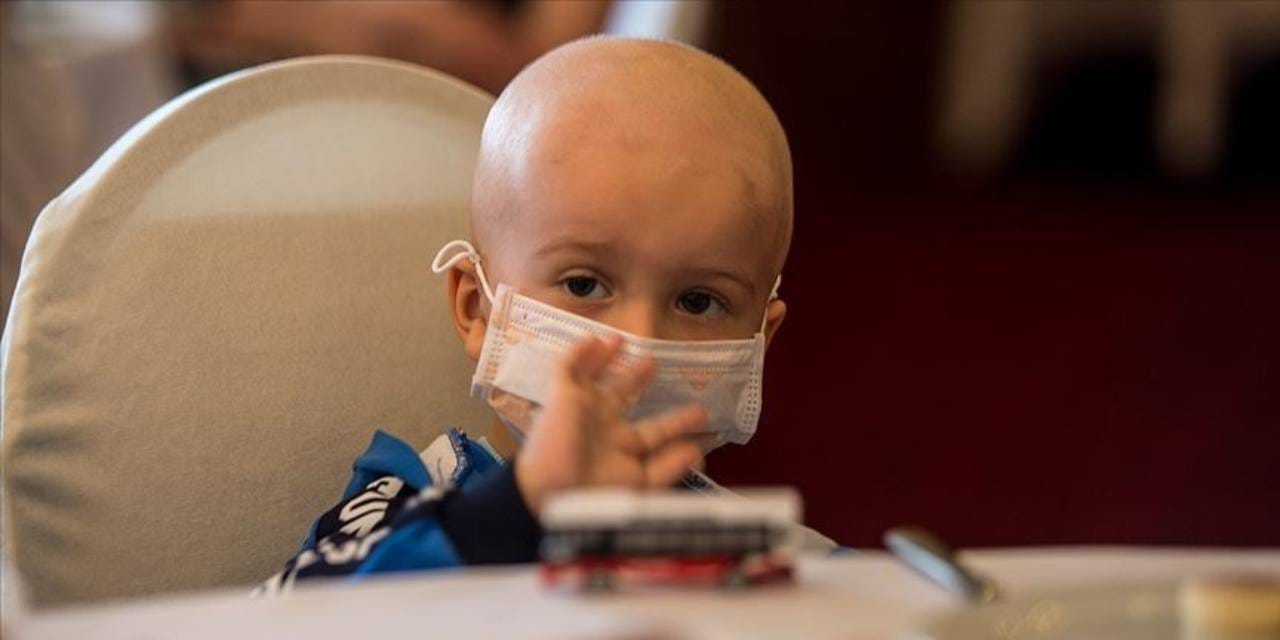 “Oğlum kanser” yalanıyla yardım topladı, paraları lüks yaşama harcadı