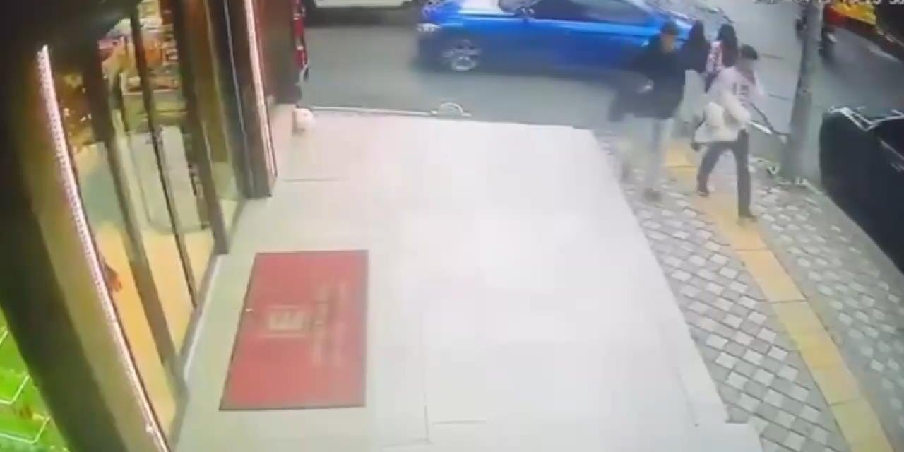 Esnafa zarf içinde mermi bıraktılar! İstanbul'da haraç operasyonu