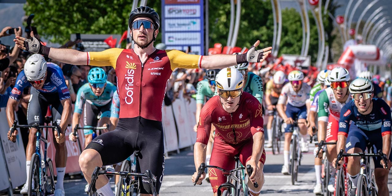 Türkiye Bisiklet Turu'nda dördüncü etap sona erdi: Mustafa Tarakçı'dan büyük başarı