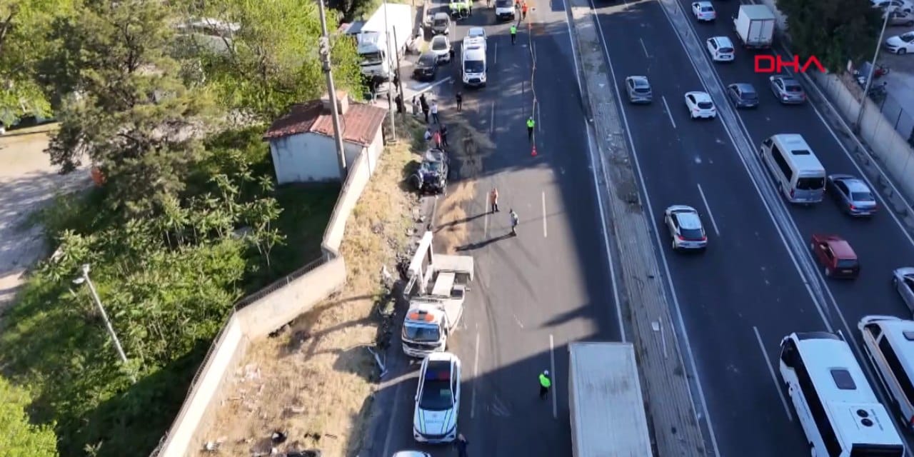 Son Dakika | İzmir'de zincirleme kaza! Ölü ve yaralılar var