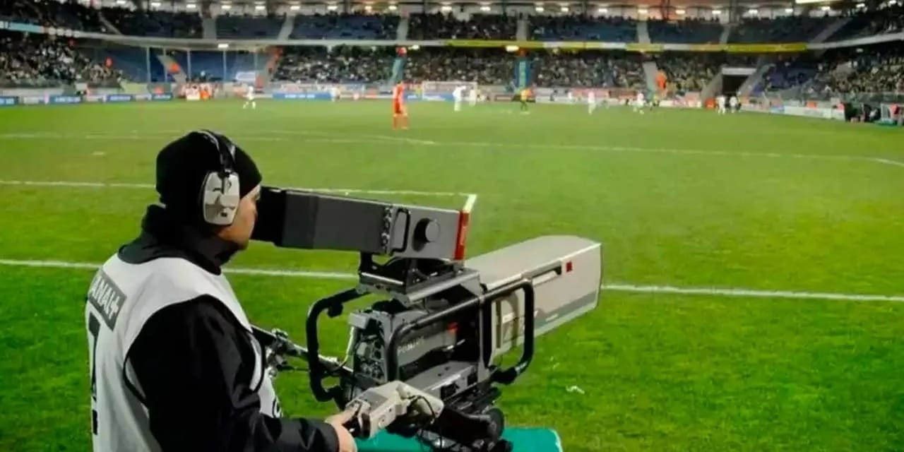 TRT'den futbolseverlere müjde: Kritik maç canlı yayınlanacak