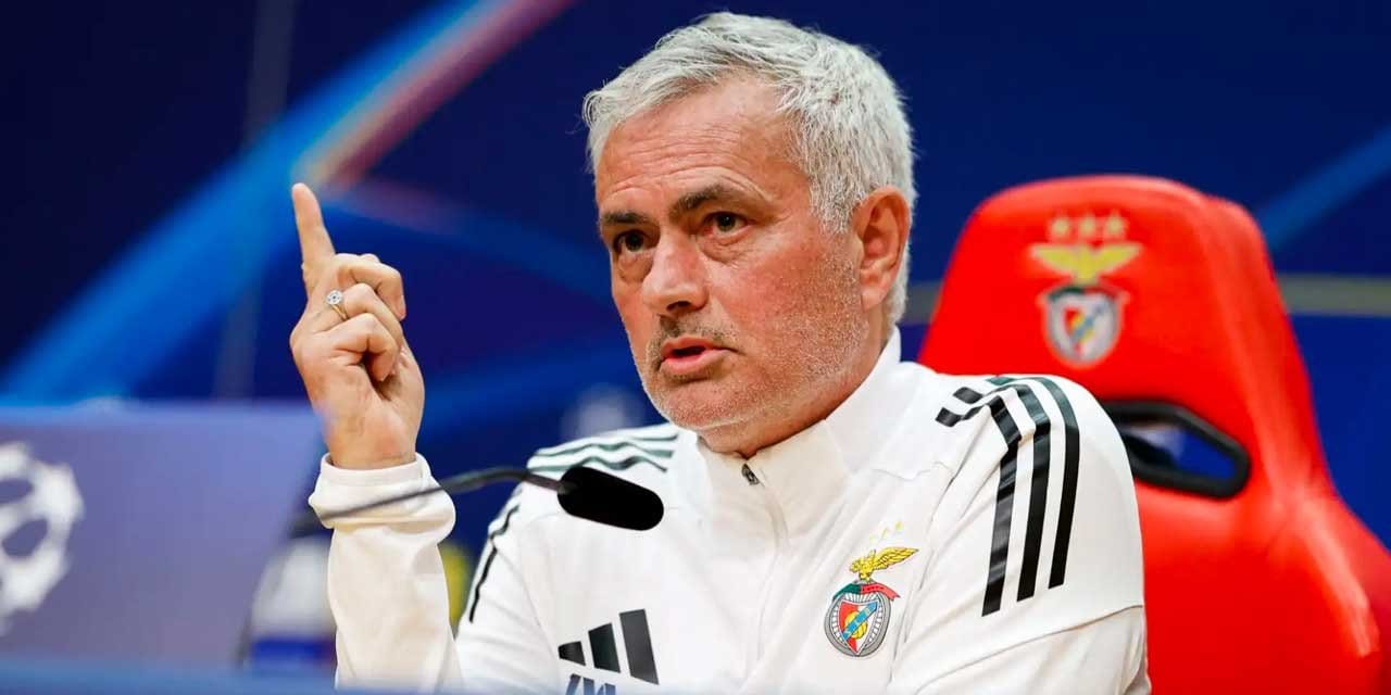 Futbolcular Jose Mourinho'yu istemiyor