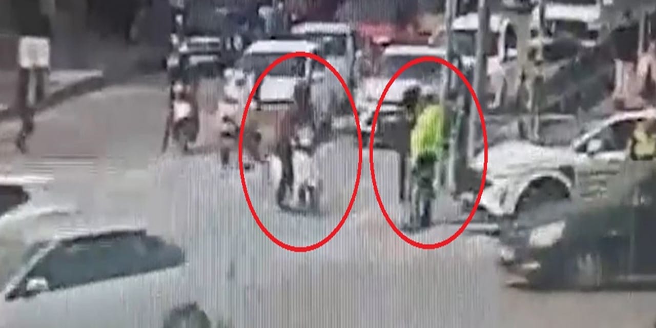 Motokurye polislerin Heimlich manevrası ile hayata tutundu: O anlar kamerada
