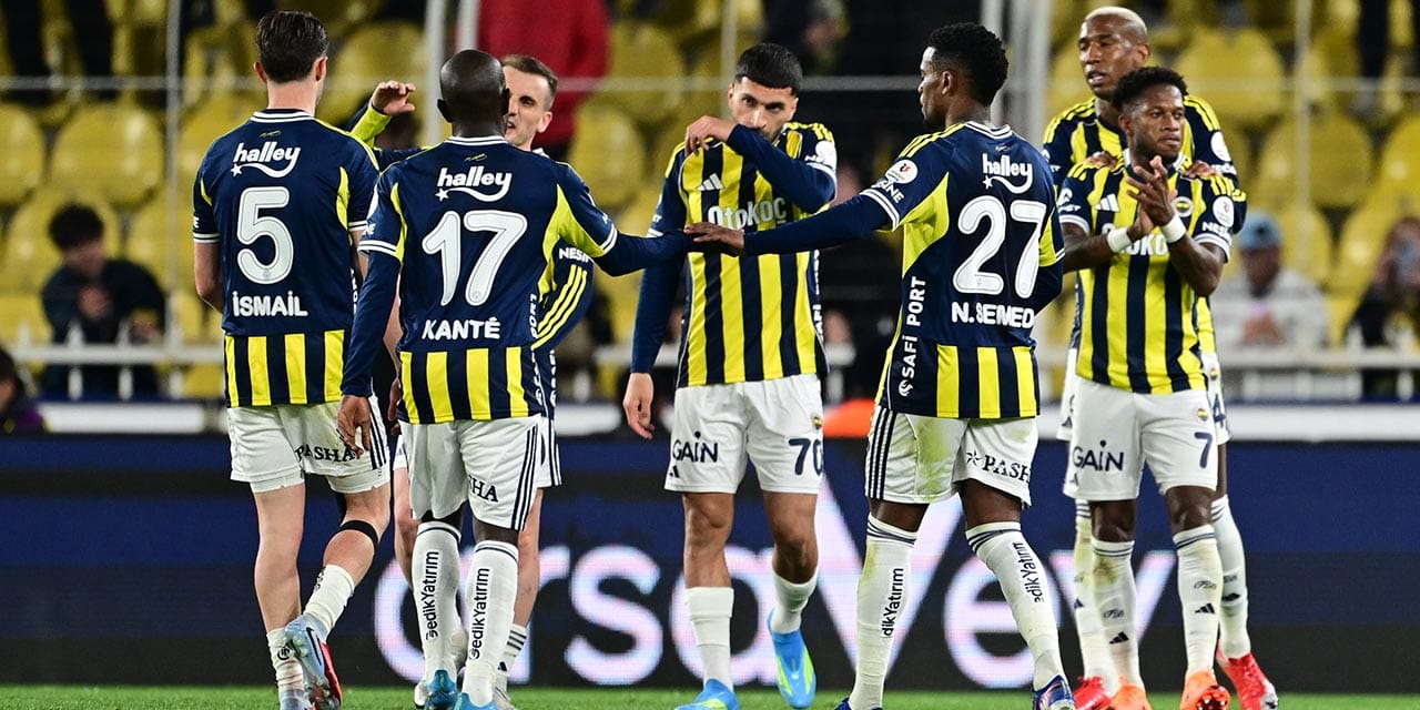 Tedesco sonrası Fenerbahçe ilk maçını rahat kazandı