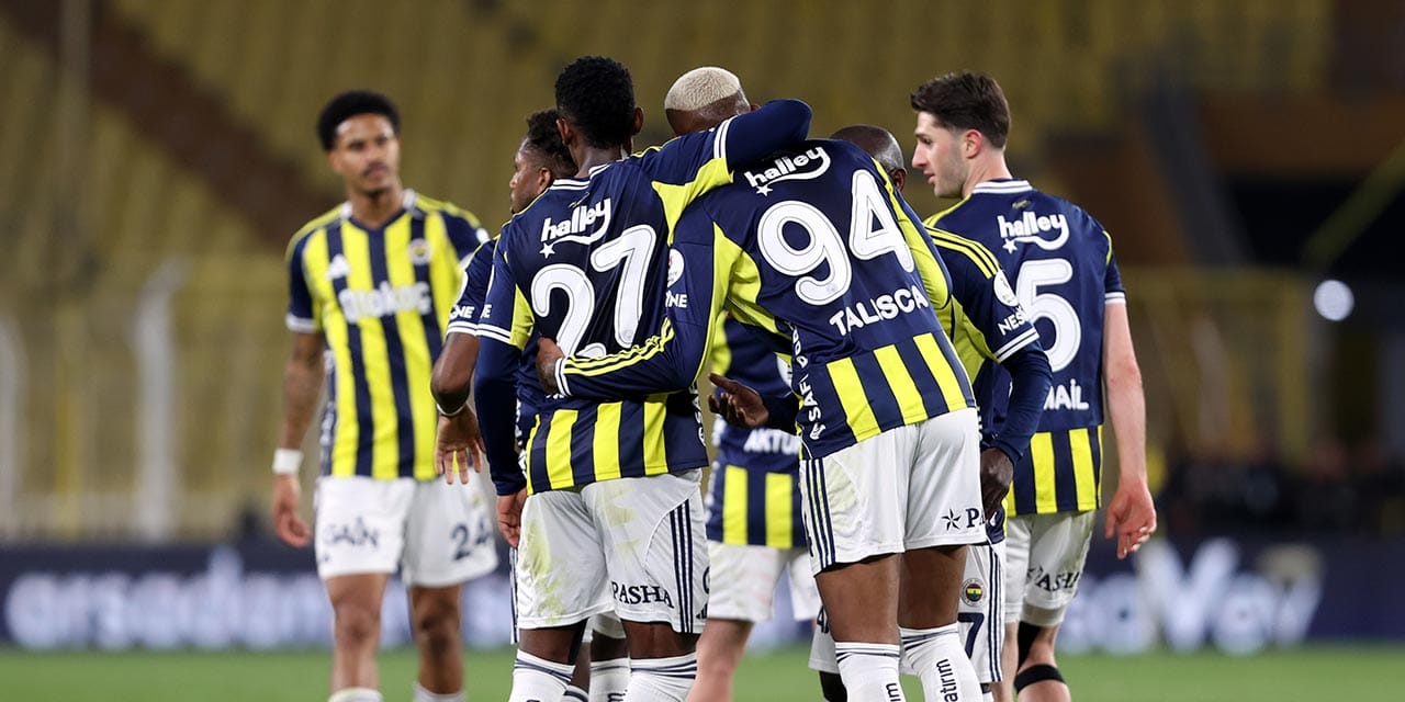 Fenerbahçeli futbolcuya olay protesto