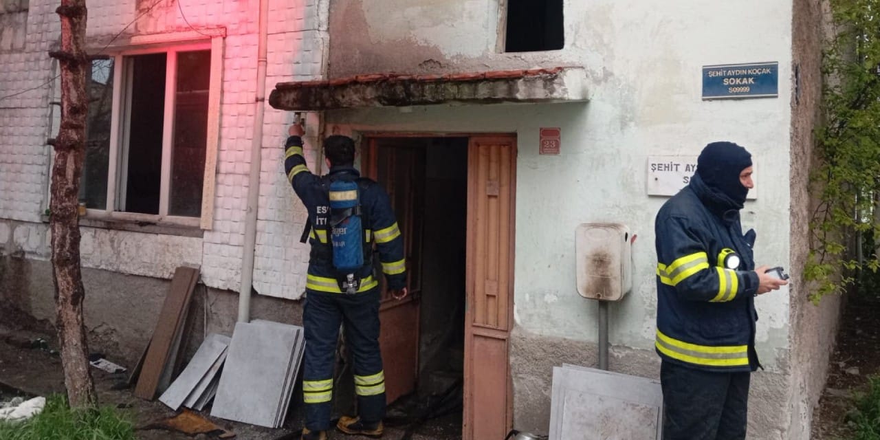 98 yaşındaki kadın ev yangınında hayatını kaybetti
