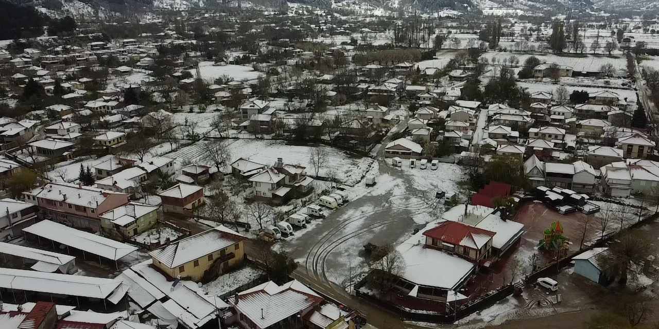 Yok artık! İzmir'e mayıs ayında kar yağdı
