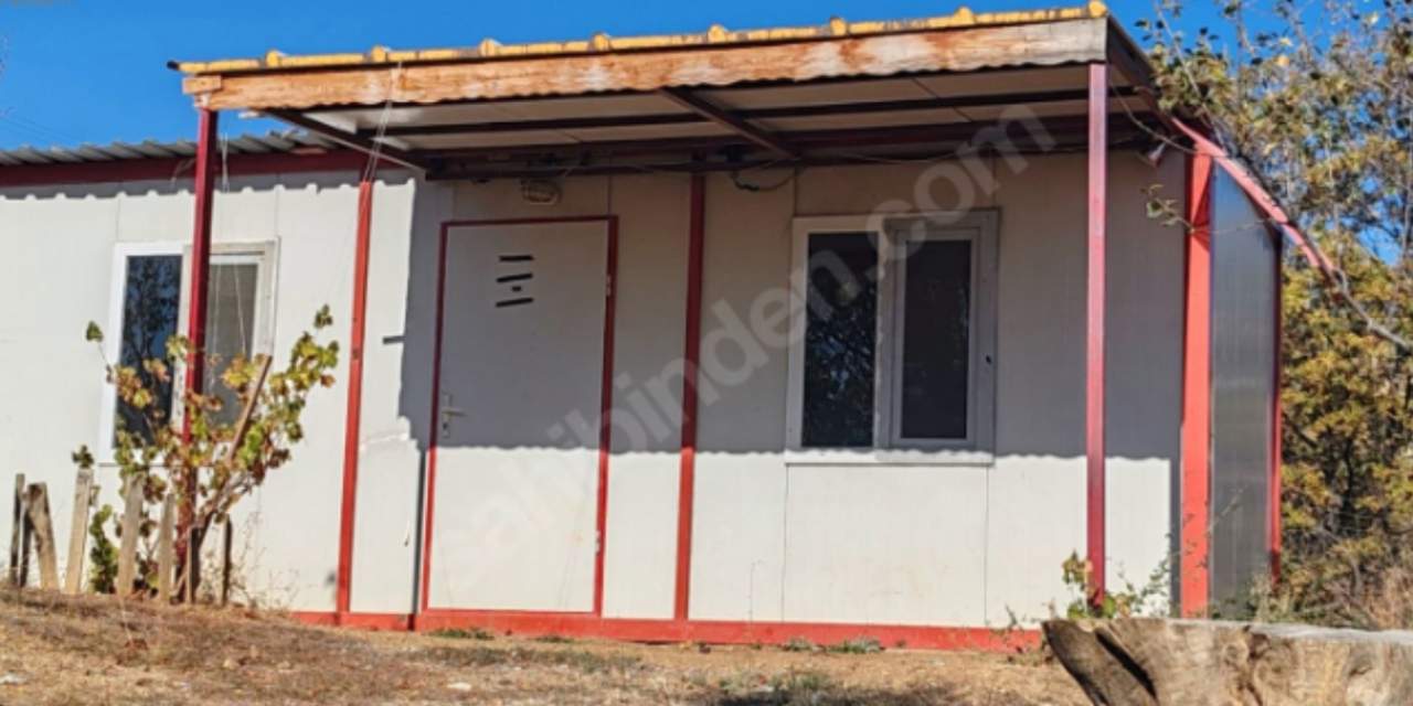Markete otobüse 2 şehre 45 kilometre barakanın kirası 15 bin lira: Barınma krizinde son durum