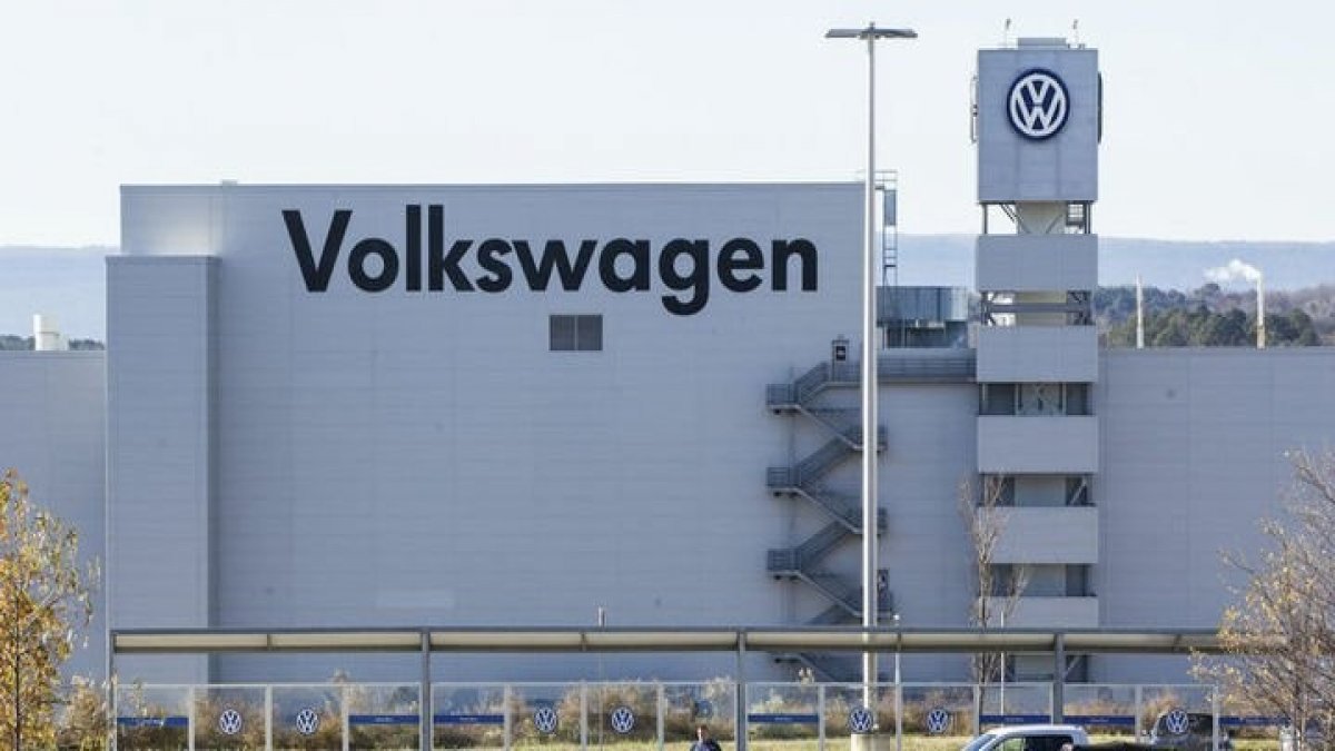 Volkswagen Türkiye yatırımını erteledi iddiası…