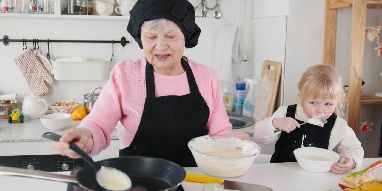 O kaşığı yalamadan önce bir kez daha düşünün! Karşı koymak zor ama çiğ hamur tehlikeli bir tuzak