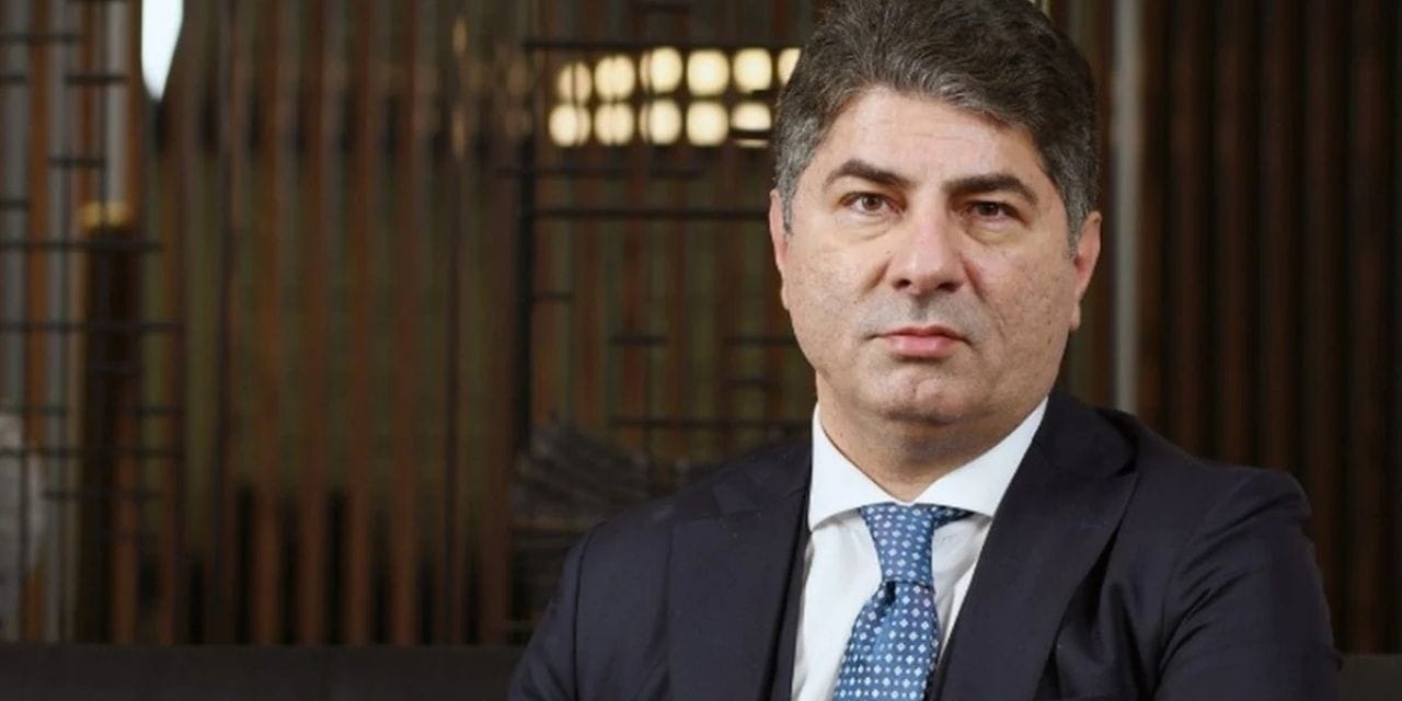 Hakan Safi dünyaca ünlü yıldızla anlaşmış: Seçim kozu olacak