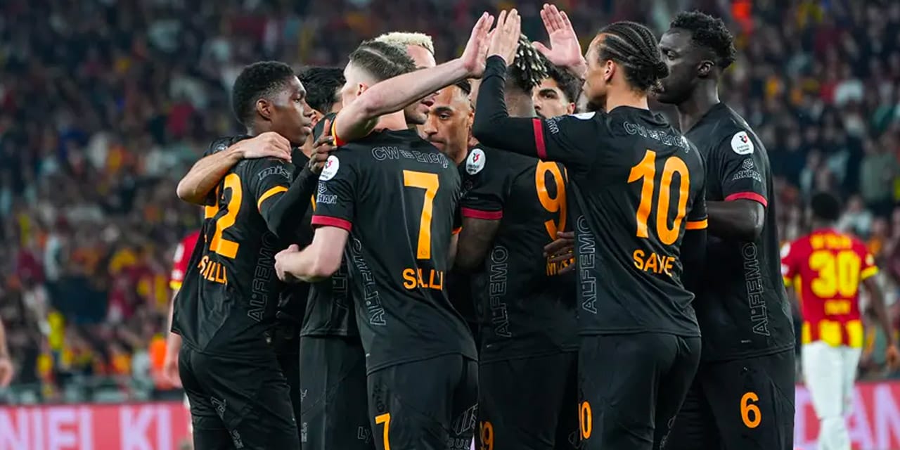 Galatasaray biletlerini kesti: 7 isimle yollar ayrılıyor