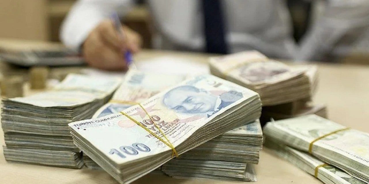İktidarın 'kolaylığı' faize takıldı! 72 vade yüzde 44 maliyet