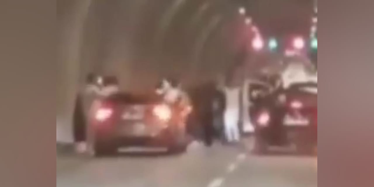 Tüneli kapatıp düğün eğlencesi düzenlediler: Trafik magandalarına ceza yağdı