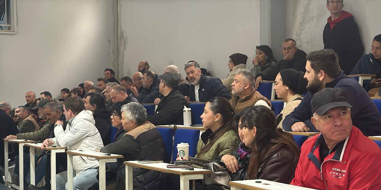 Yalova’da çiçek mezadında Anneler Günü hareketliliği: Çiçekler birbirleriyle yarıştı