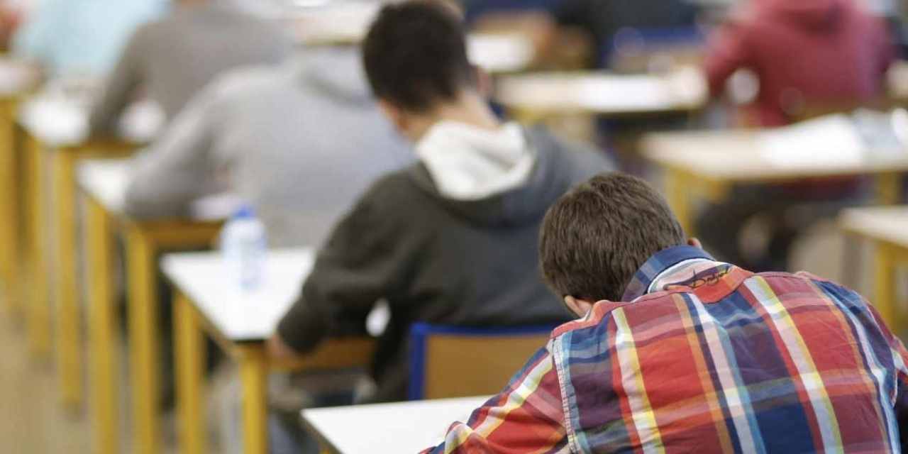Sınavdan düşük not alan öğrenci üniversiteye dava açtı