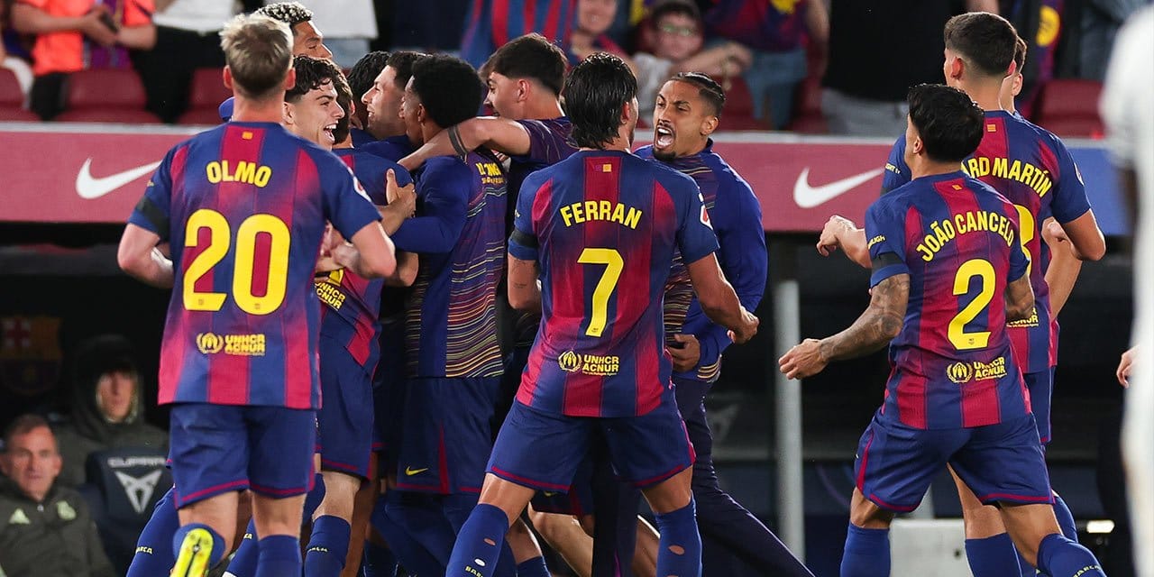 Barcelona derbide Real Madrid'i devirip şampiyonluğunu ilan etti