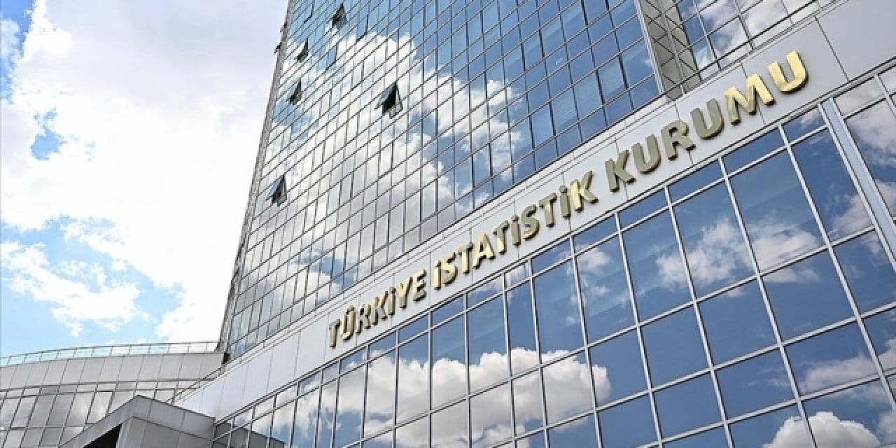 Gerçeği söylersen kapı önüne konulursun