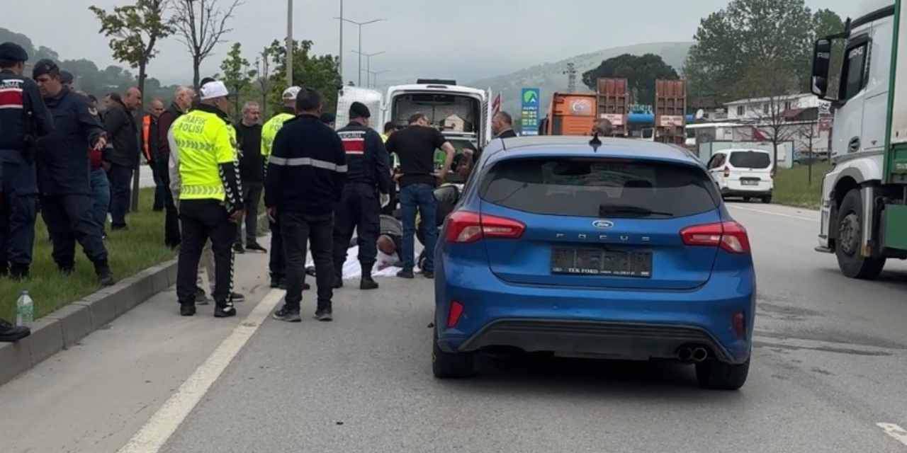 Yolun karşısına geçmeye çalışan kadın öldü
