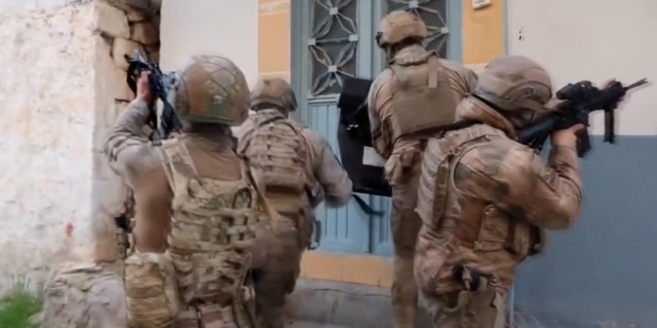 Şanlıurfa'da zehir tacirlerine operasyon: 37 gözaltı