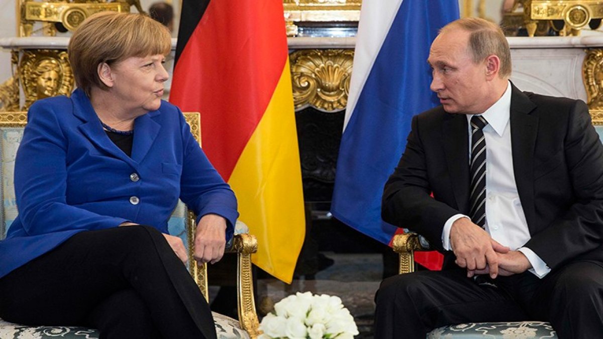 Merkel ve Putin'den durum değerlendirmesi! Gündem: Suriye...