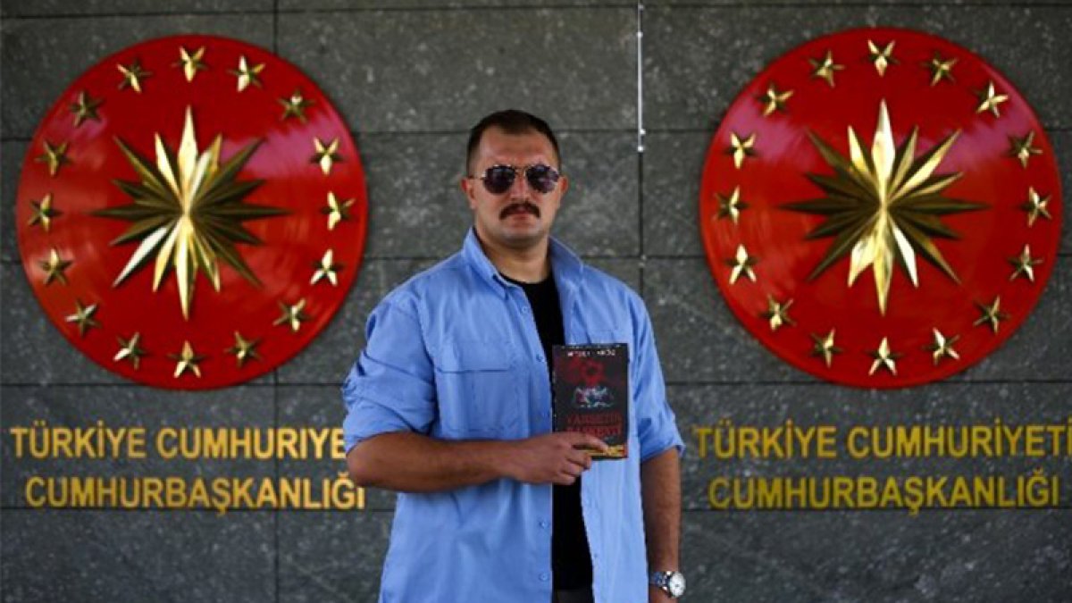 Erdoğan’ın koruması kitap yazdı! Ülkücü korumadan polisiye roman...