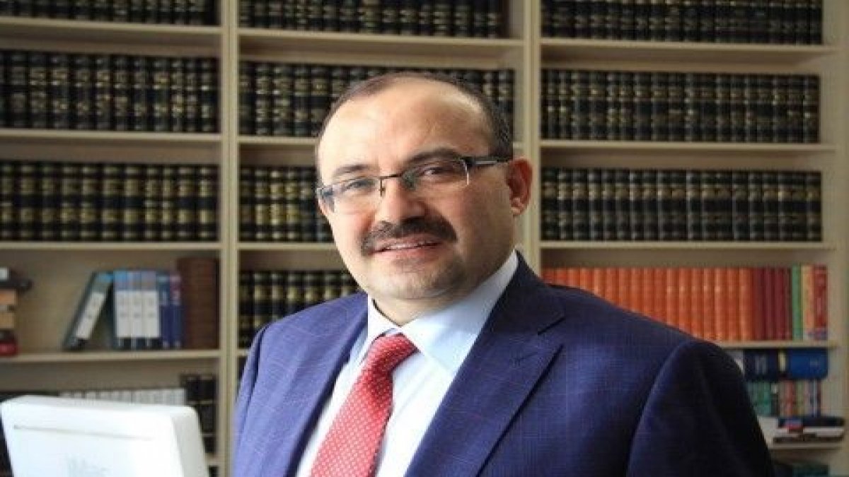 Siyasi paylaşım yapan memurlara disiplin cezası