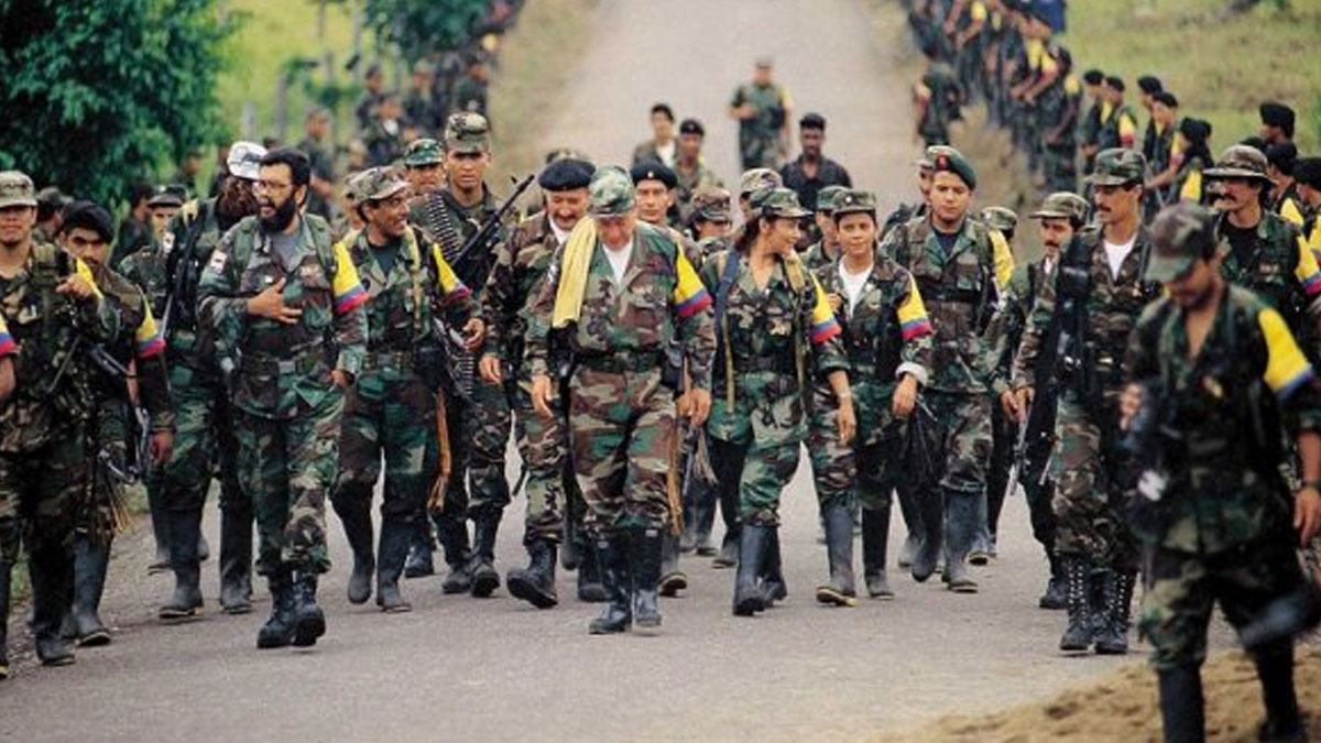 Silah bırakan FARC'ın eski militanı öldürüldü