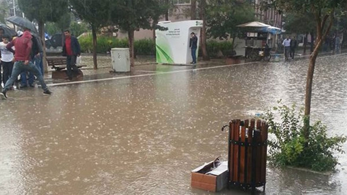 Mardin'de sağanak yağış