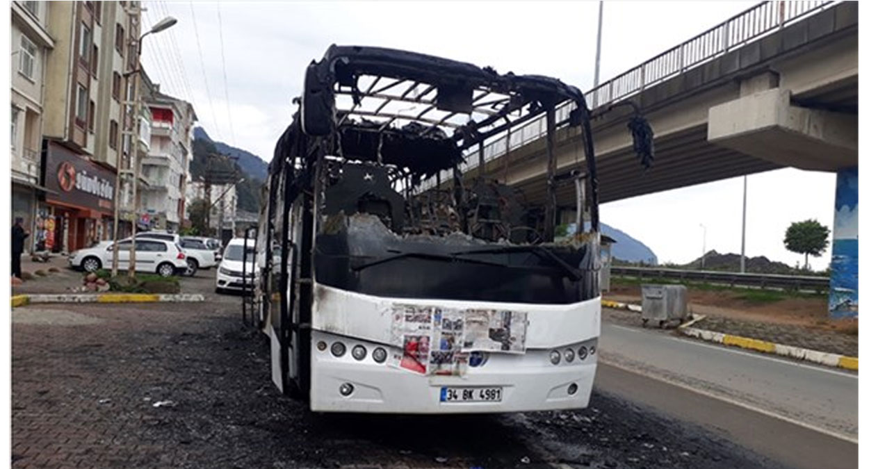 Metro Turizm'de utanç: Otobüs yandı, logo kapatıldı