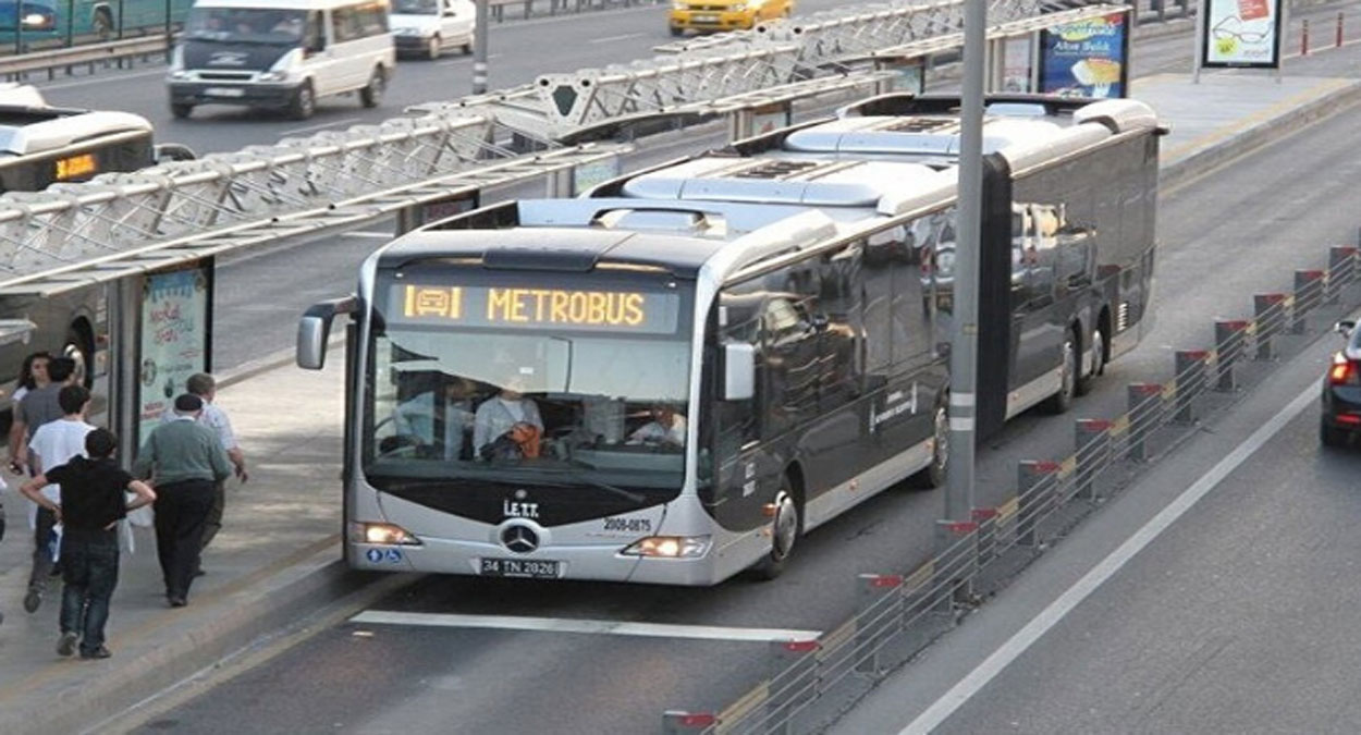 Taciz kararı: Metrobüs zorunlu yaşam alanı değil