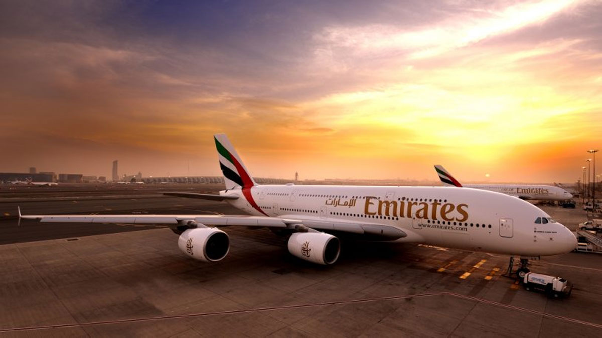 Emirates Havayolları kabin memuru alacak: Maaş 2 bin 660 dolar