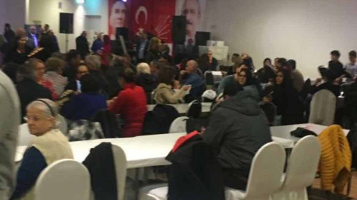PKK'lılar CHP etkinliğini basmıştı: Salonu boşalttılar