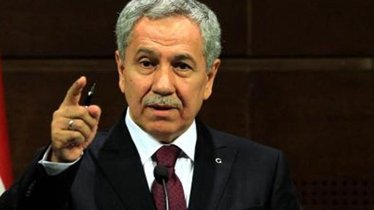 Arınç, kendisini eleştiren AKP'lileri  engelledi