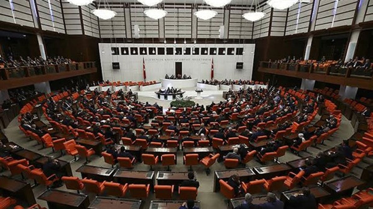 CHP'den kanun teklifi: Zincir işletmelerin vergileri TBMM'de