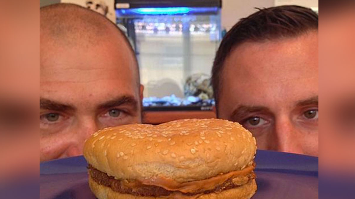 "McDonald's hamburgeri 24 yıl boyunca bozulmadan kaldı" iddiası