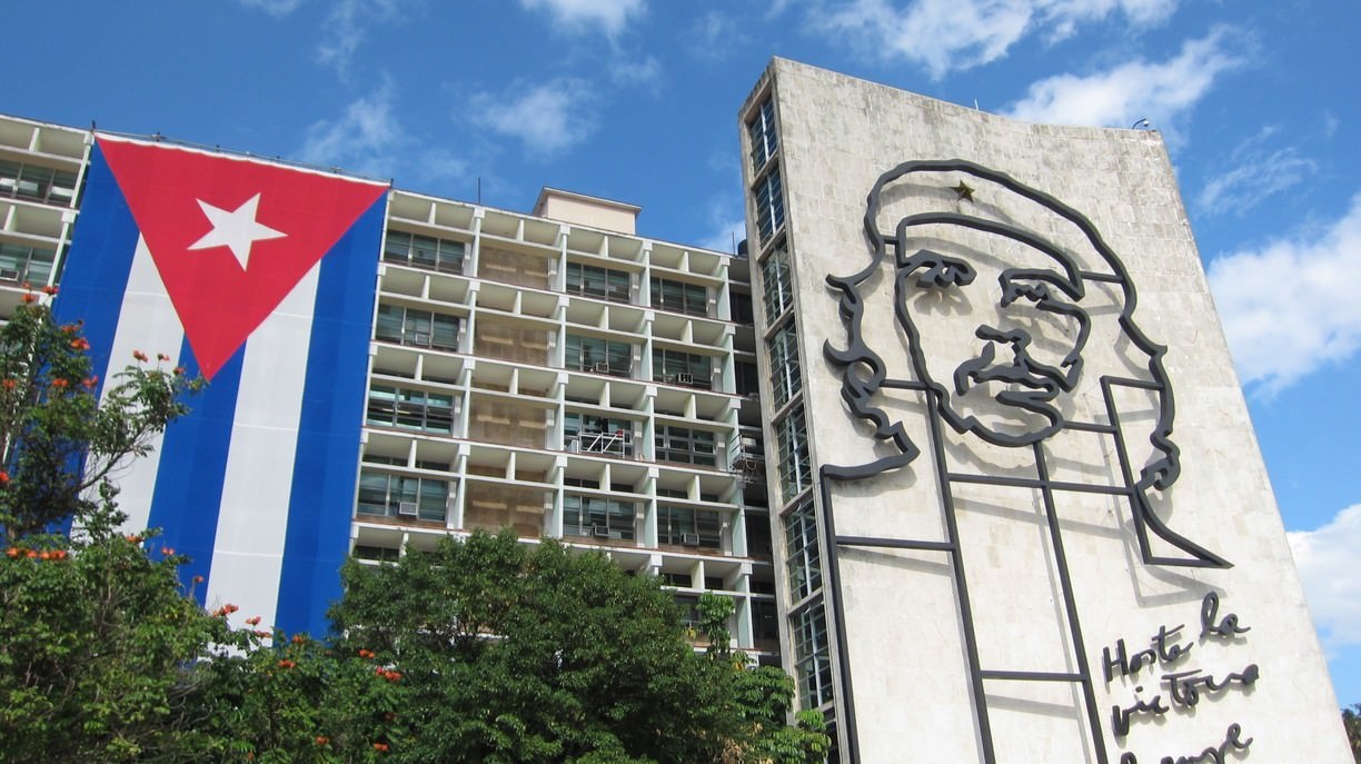 Küba, ABD ablukasını ezici üstünlükle mahkûm ettirdi