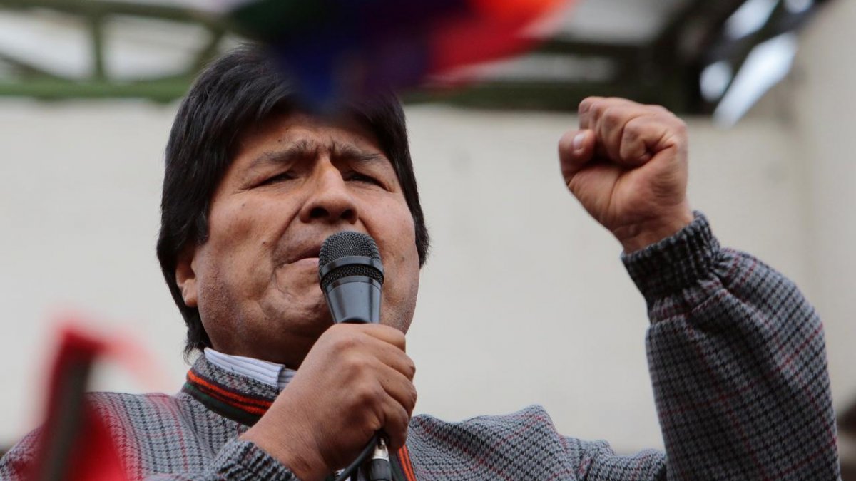 Bolivya'nın istifa eden Devlet Başkanı Morales'e yakalama kararı!