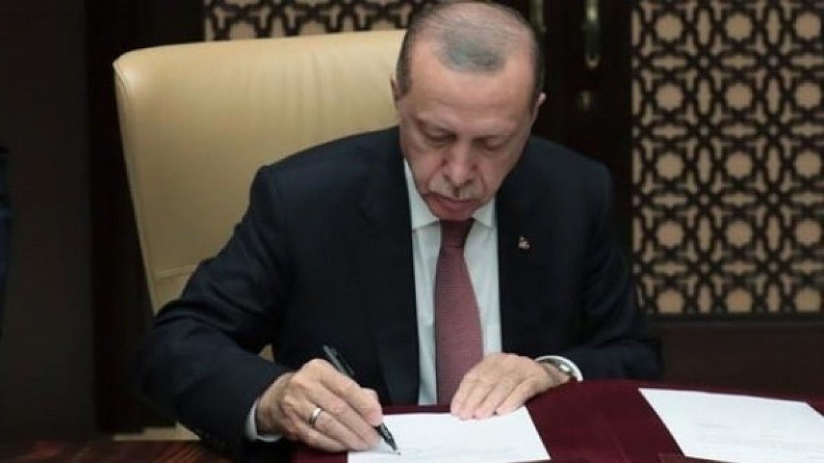 Üç ilin Milli Eğitim müdürü Erdoğan'ın onayıyla görevden alındı