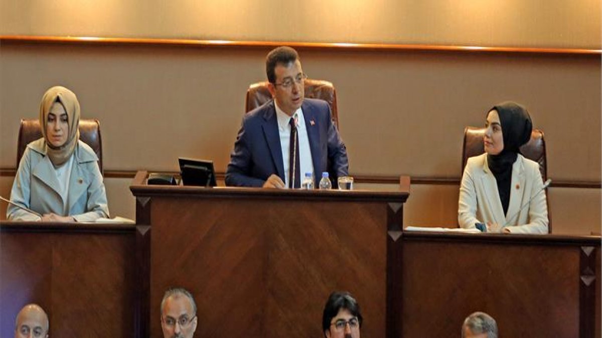 İmamoğlu'ndan AKP'li Meclis üyesine: Haddini bil sakin ol, elini de indir sakin ol