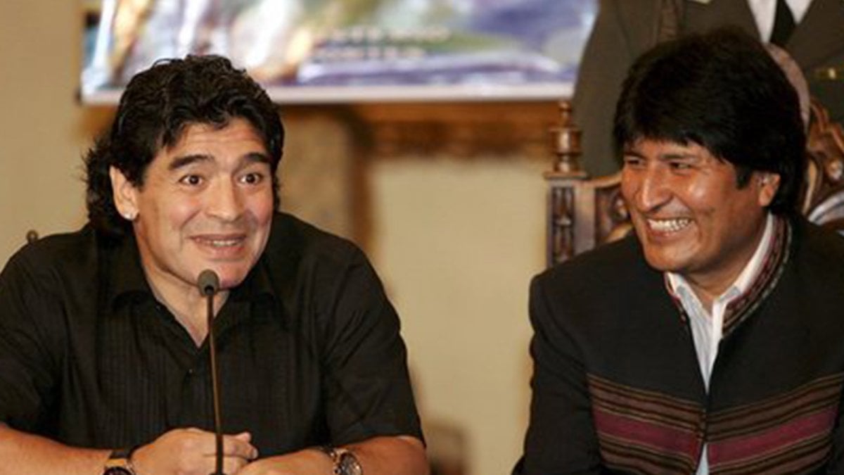 Maradona'dan istifa eden Bolivya Devlet Başkanı Morales'e destek