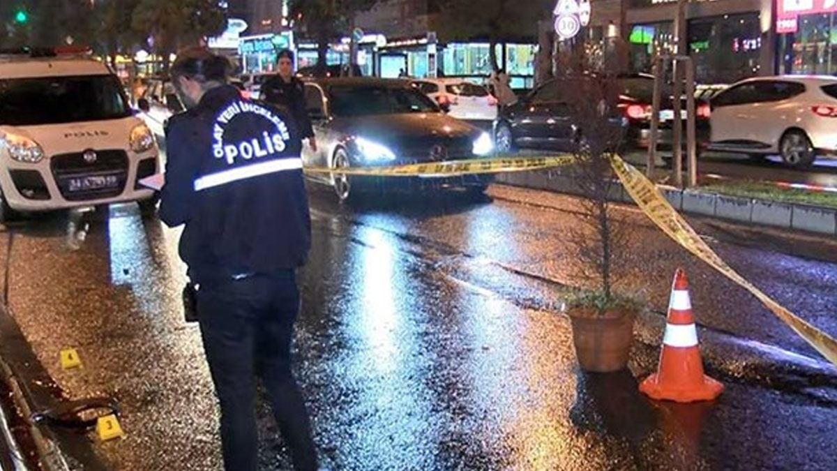 İstanbul'da, ünlü bir kafenin sahibine silahlı saldırı