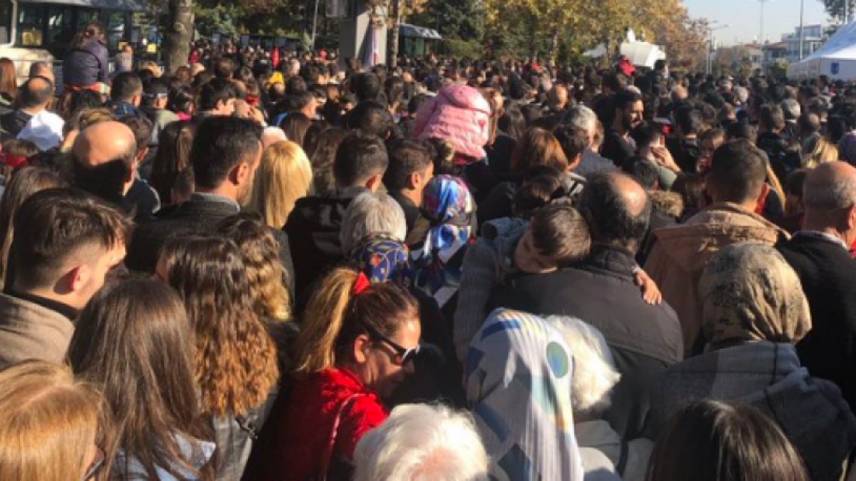 Anıtkabir'de 'Recep Tayyip Erdoğan' sloganları atanlara küfür eden Mehmet Avcı gözaltına alındı