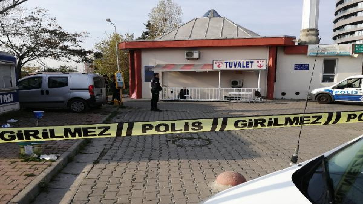 Bakırköy'de bir umumi tuvalette erkek cesedi bulundu