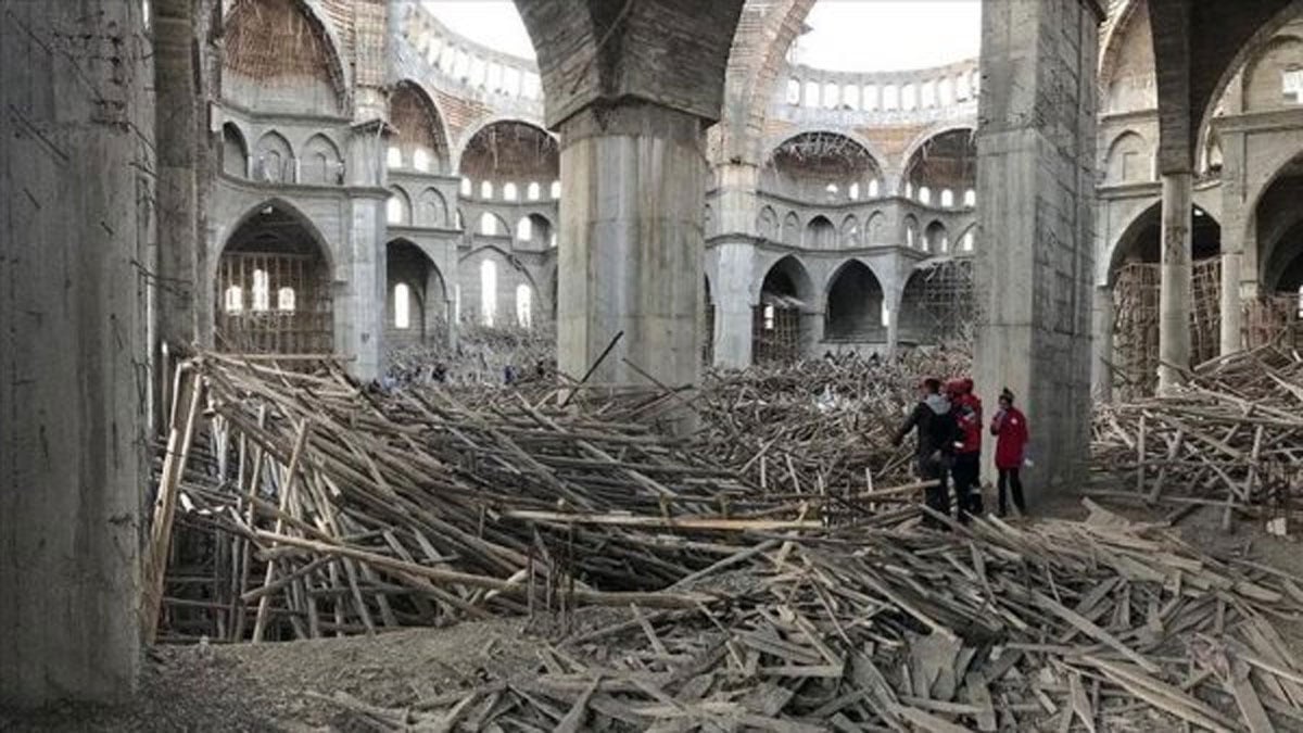 Gaziantep Valiliğinden çöken cami açıklaması