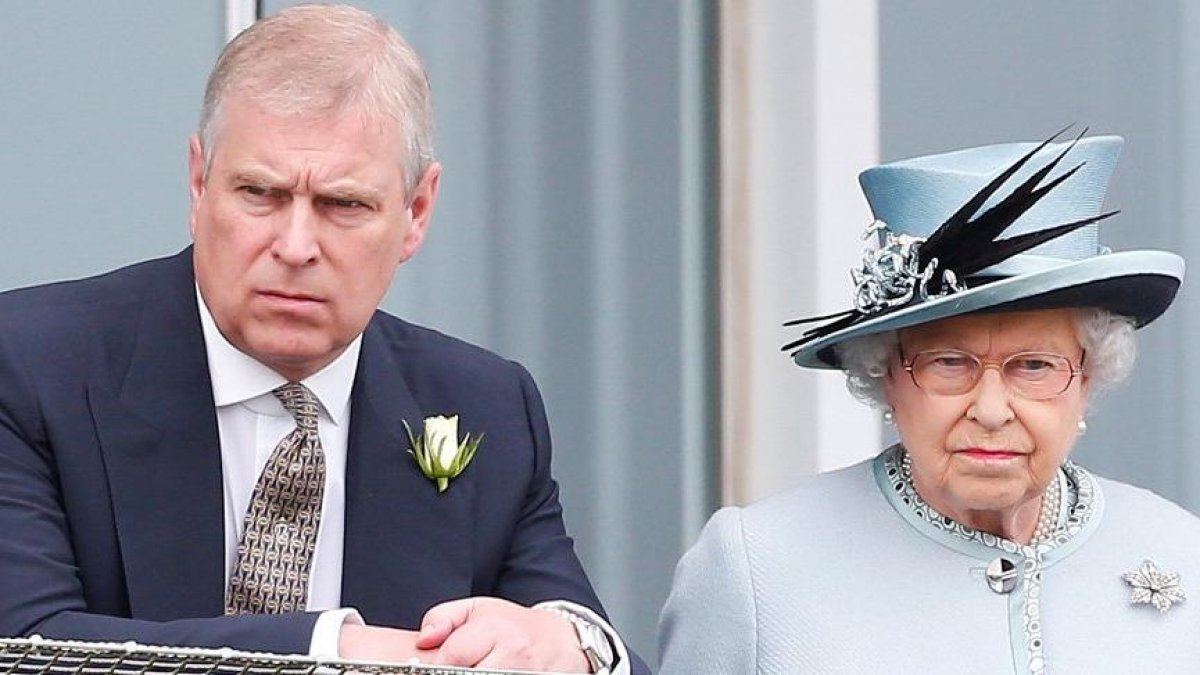 Kraliçe II. Elizabeth'in öfkesi dinmiyor! Prens Andrew’un partisini iptal etti