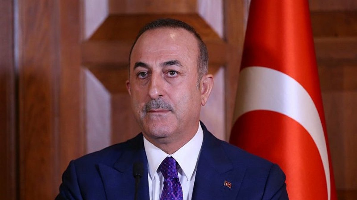 Çavuşoğlu'dan S-400 açıklaması: Bir ülke istedi diye karar değiştirecek değiliz