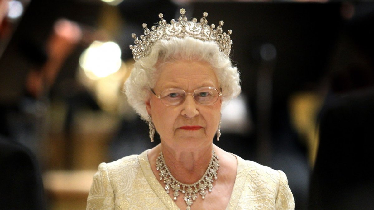 Kraliçe 2. Elizabeth'ten destek açıklaması